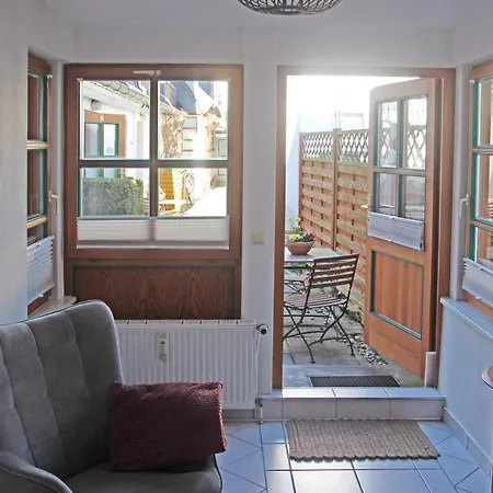 Deck 3 Apartment *
