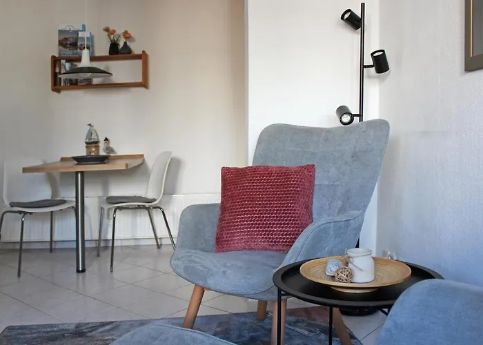 Deck 3 アパート *